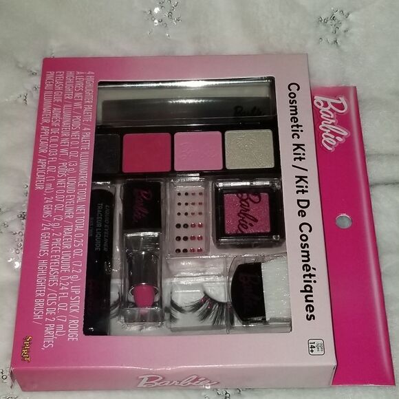 Barbie the Movie Adult Barbie Cosmetic kit new never remove from original Packag - Picture 8 of 15